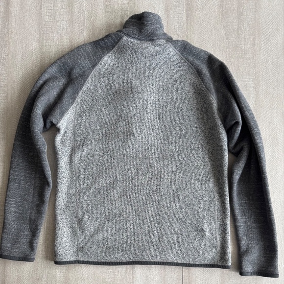 Patagonia quarter zip - Picture 2 of 4